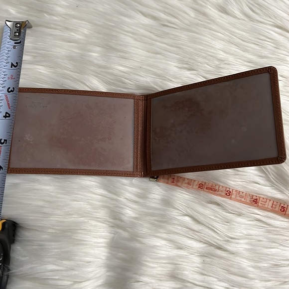 Louis Vuitton Card Holder - Picture 2 of 4